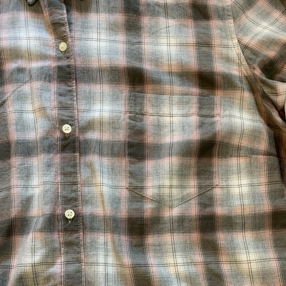 GAP Boyfriend Fitted Button Down, Size XL - Picture 3 of 6